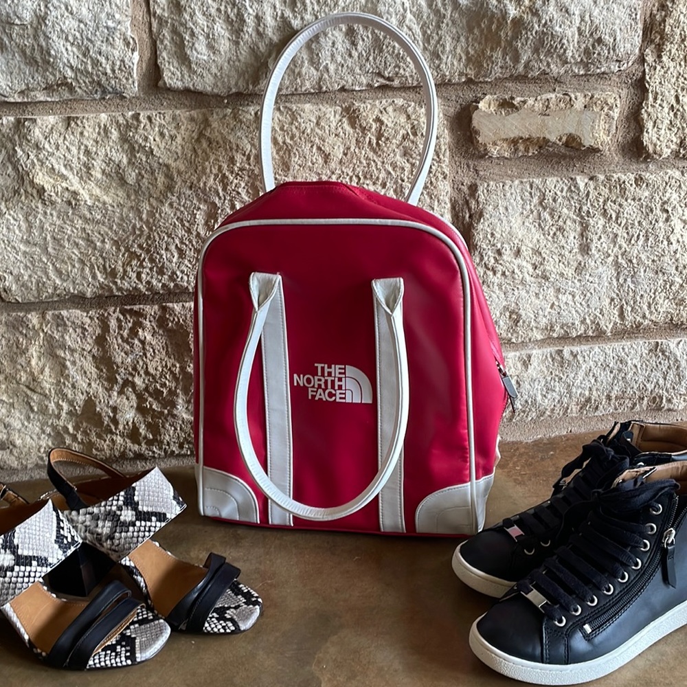 EUC North Face 2-zip / 2-handle Bowling-style Red/White Tote, body 12”w-4”d-14”h